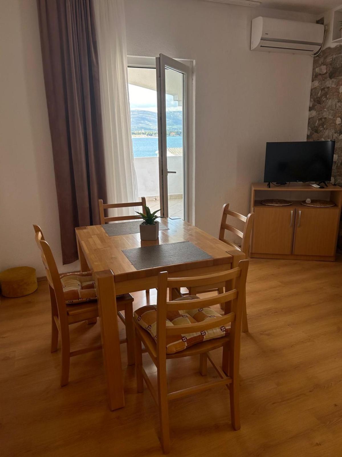 Apartmani Grgic Trogir Ngoại thất bức ảnh