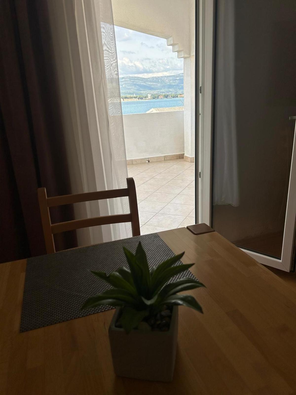 Apartmani Grgic Trogir Ngoại thất bức ảnh